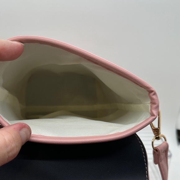 Hello Kitty Blush Pink Crossbody Bag - Picture 3 of 7